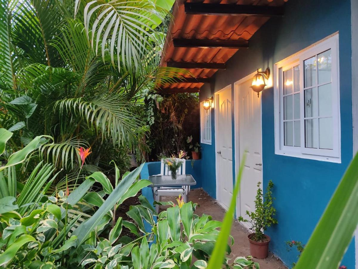 Hostal & Cafe Travelers Santiago Kültér fotó